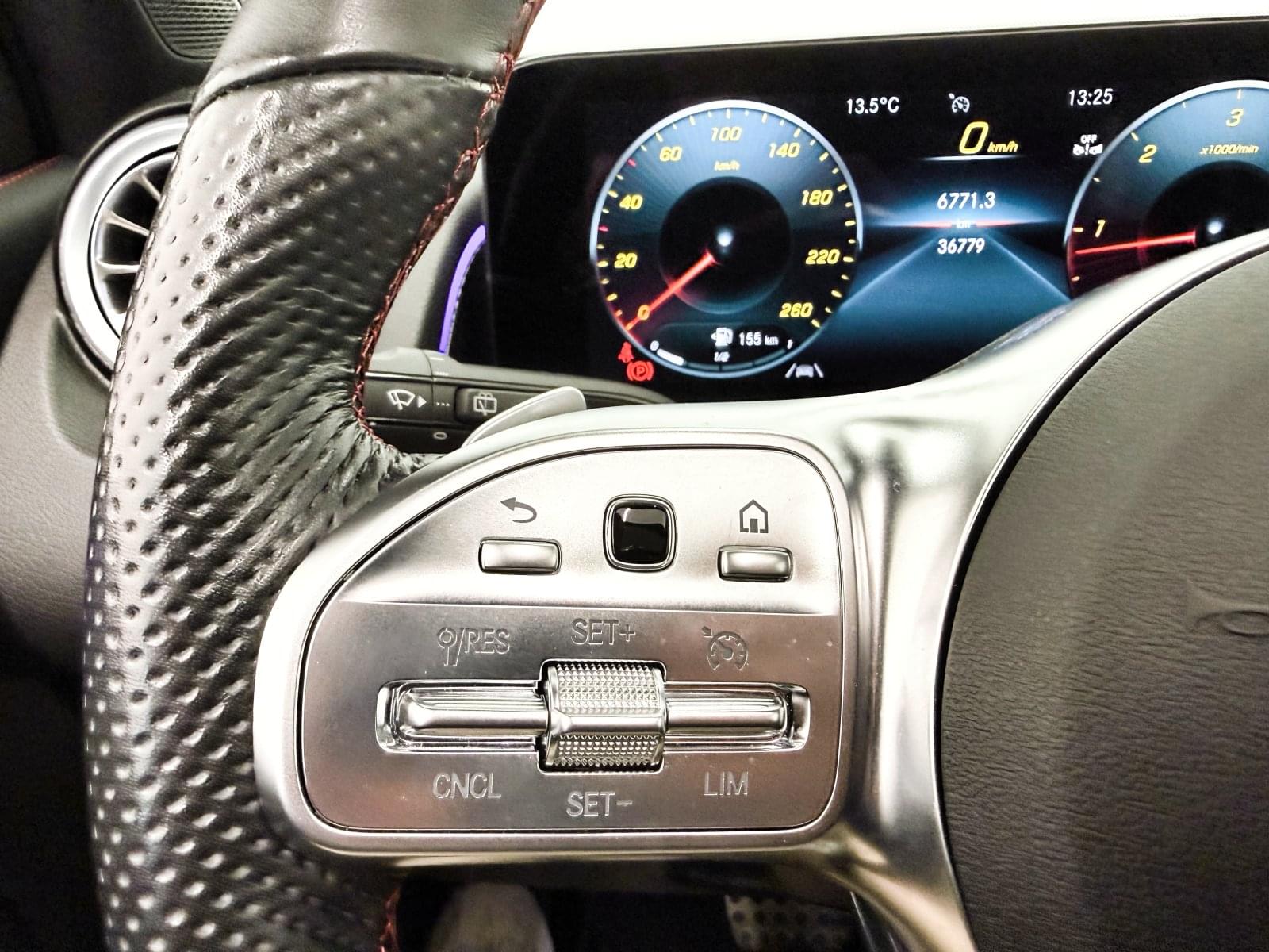 MERCEDES GLB 220D 4MATIC AMG 28 