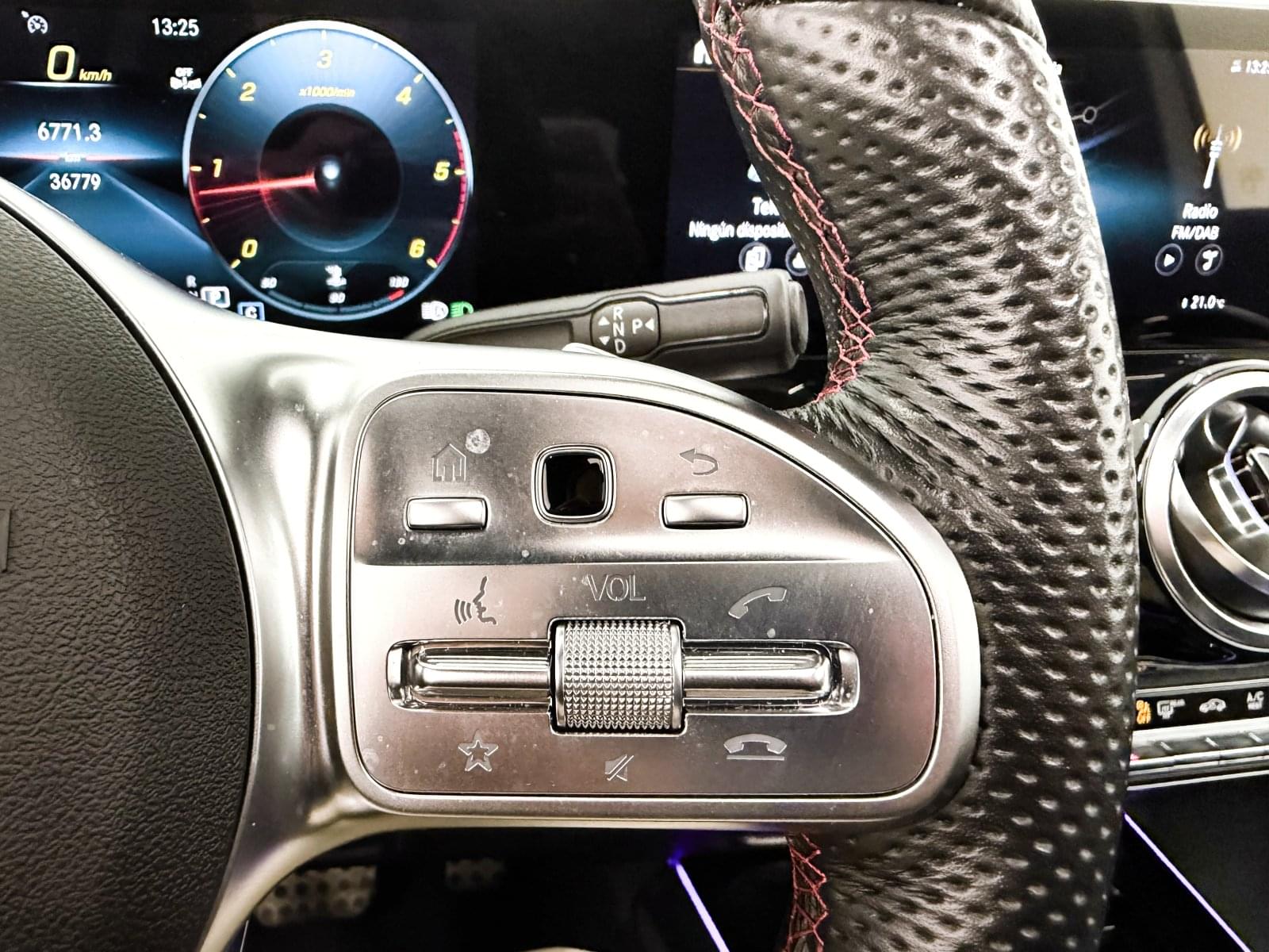 MERCEDES GLB 220D 4MATIC AMG 29 