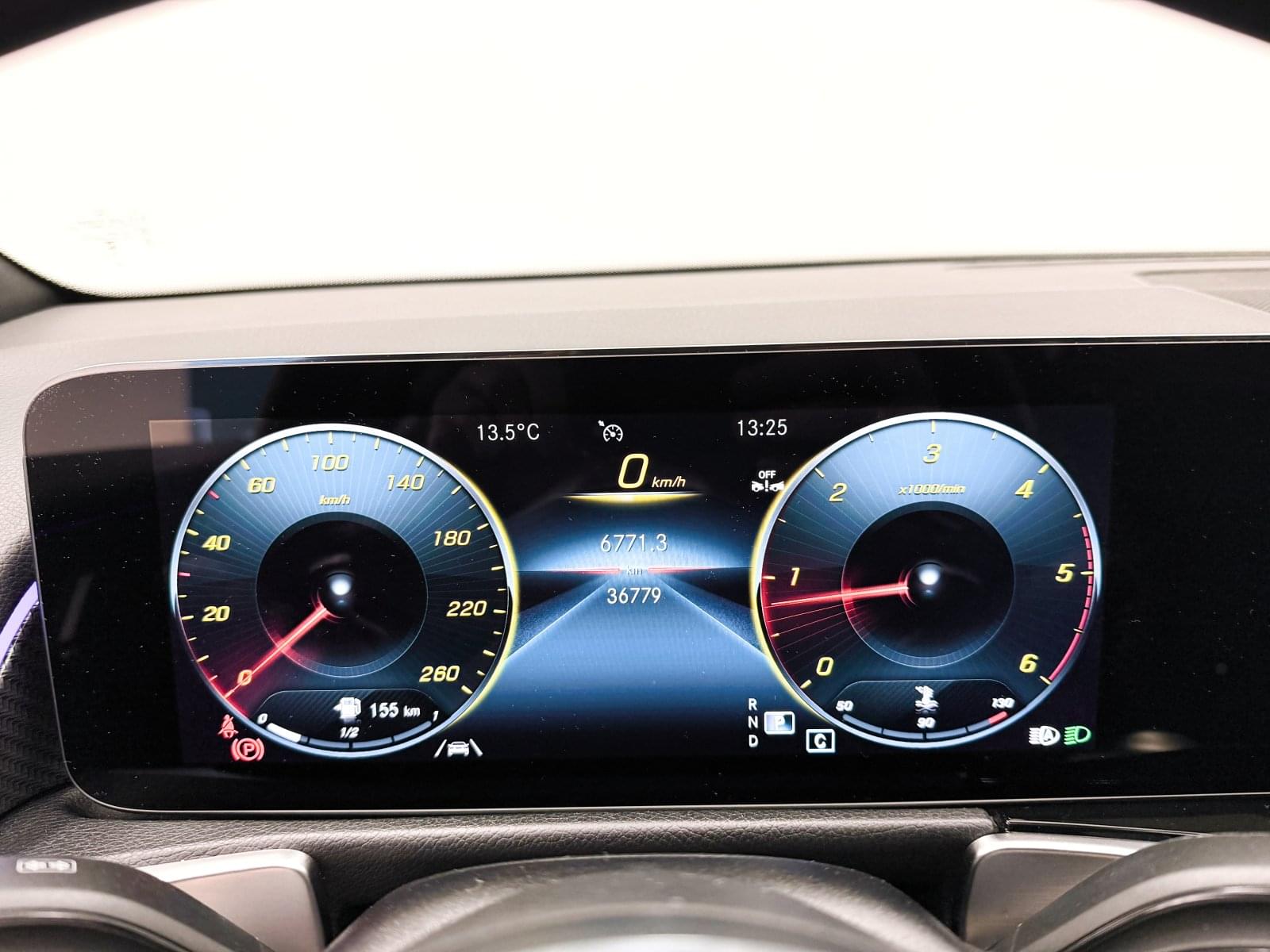 MERCEDES GLB 220D 4MATIC AMG 30 