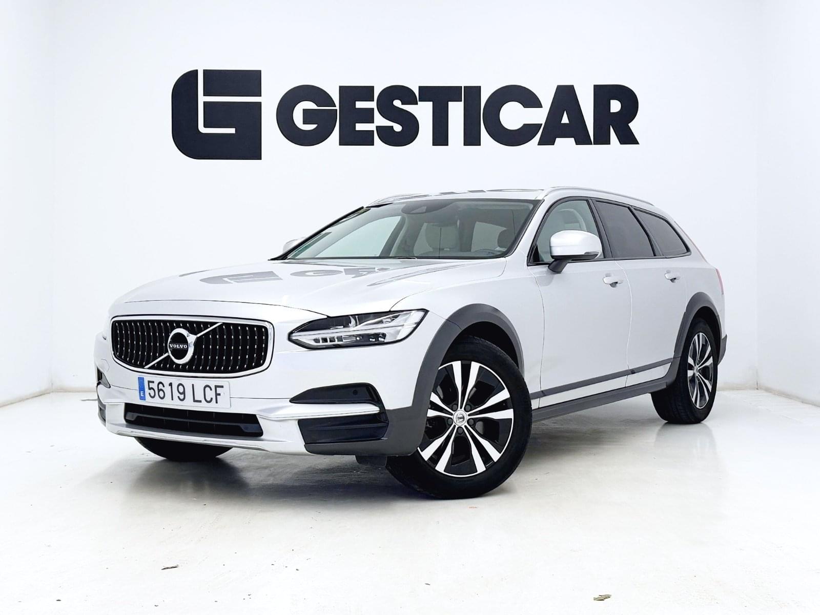 VOLVO V90 CROSS COUNTRY D4 190CV MOMENTUM 1 