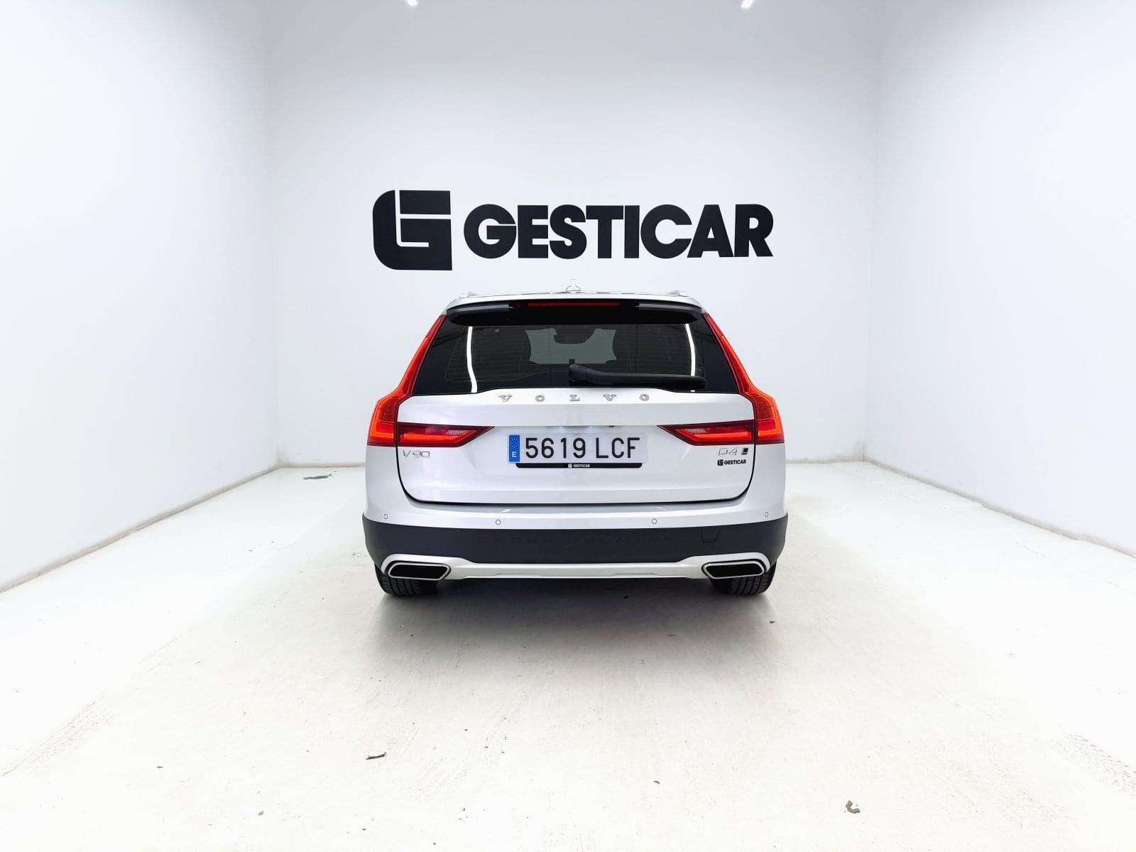VOLVO V90 CROSS COUNTRY D4 190CV MOMENTUM 13 
