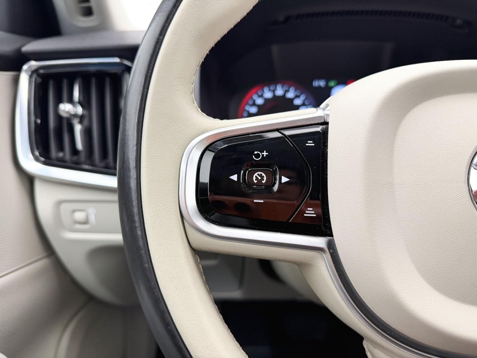 VOLVO V90 CROSS COUNTRY D4 190CV MOMENTUM 26 