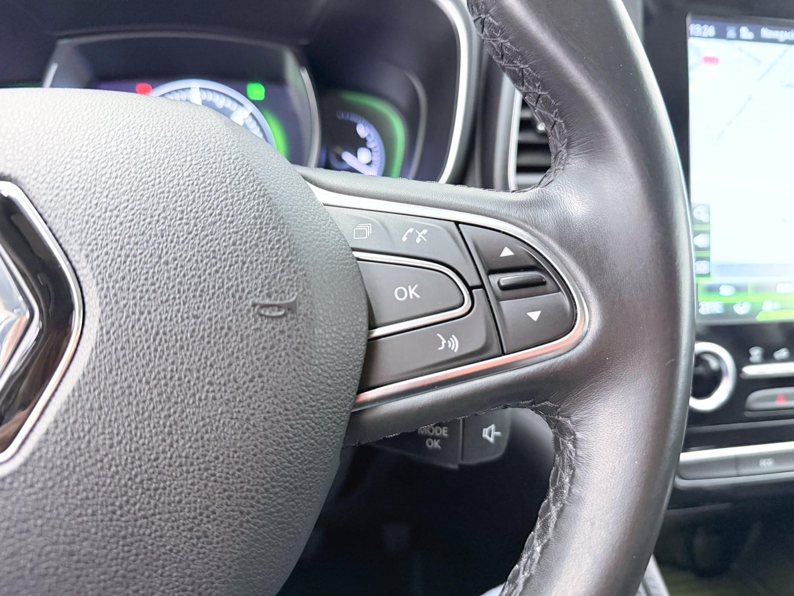 RENAULT KOLEOS 2.0dci Zen dCi XTronic 4x4 30