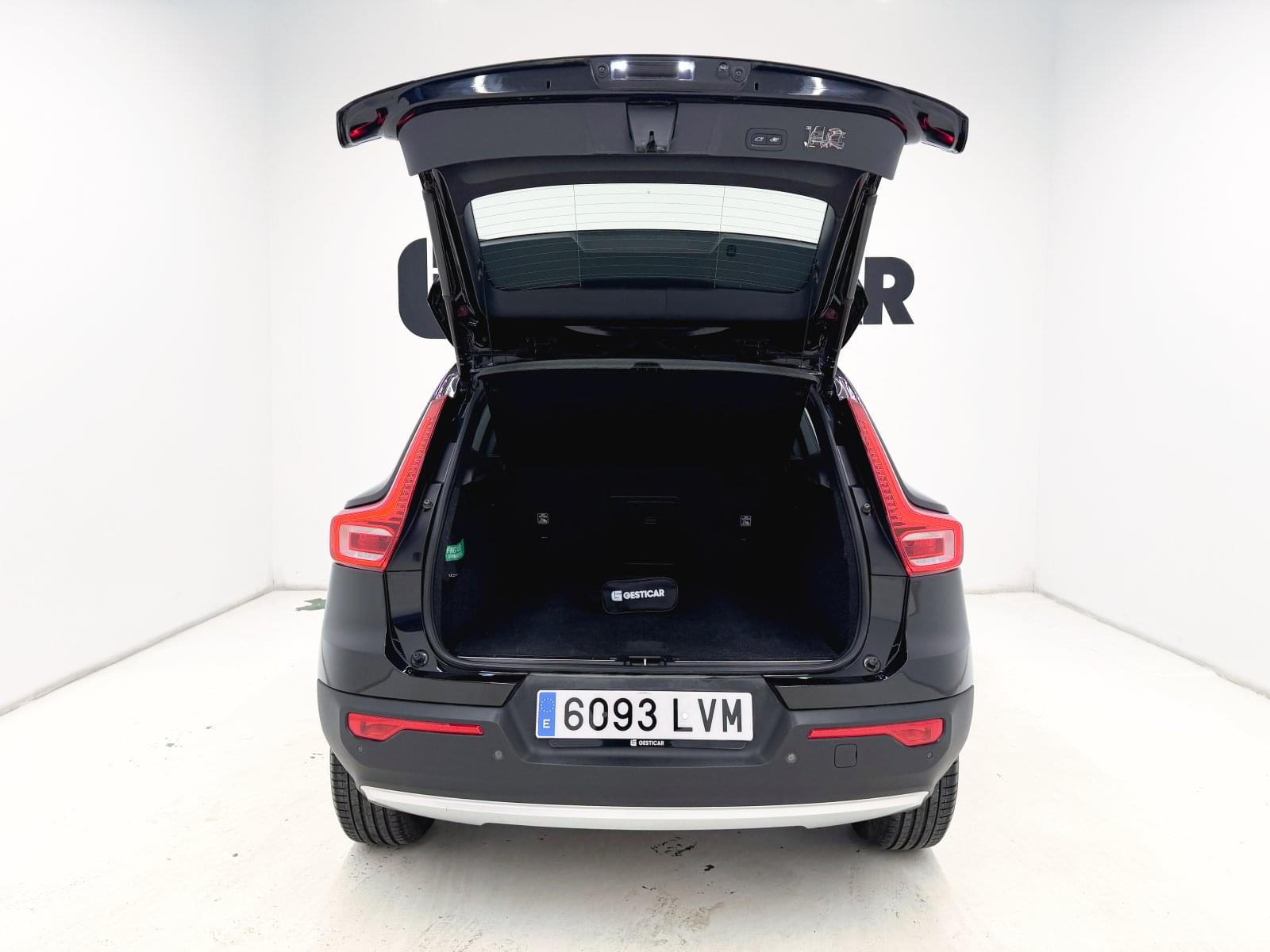 VOLVO XC40 1.5 T3 INSCRIPTION AUTO 163CV 13 