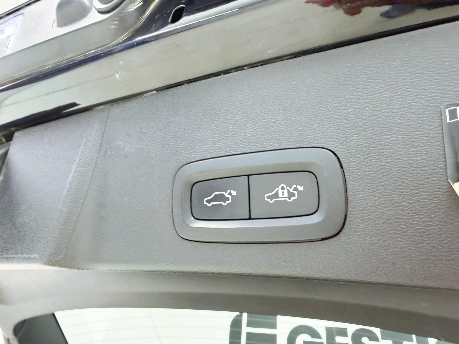 VOLVO XC40 1.5 T3 INSCRIPTION AUTO 163CV 14 