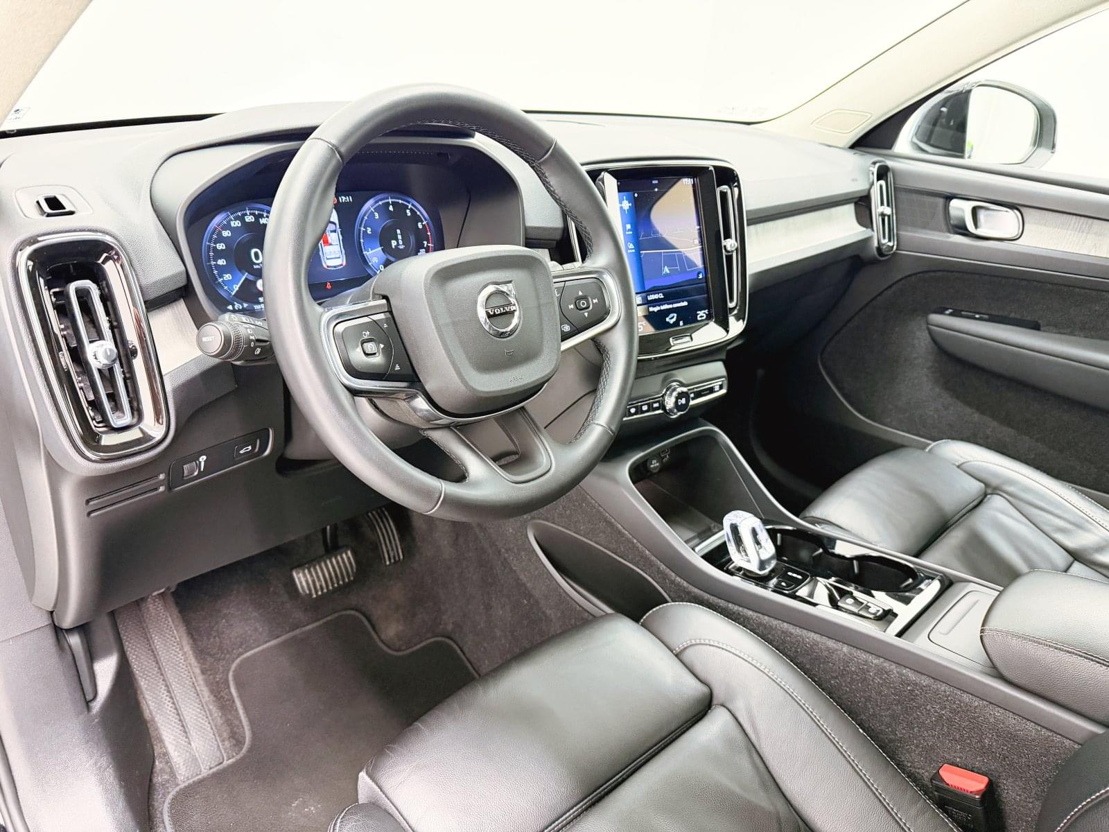 VOLVO XC40 1.5 T3 INSCRIPTION AUTO 163CV 26 