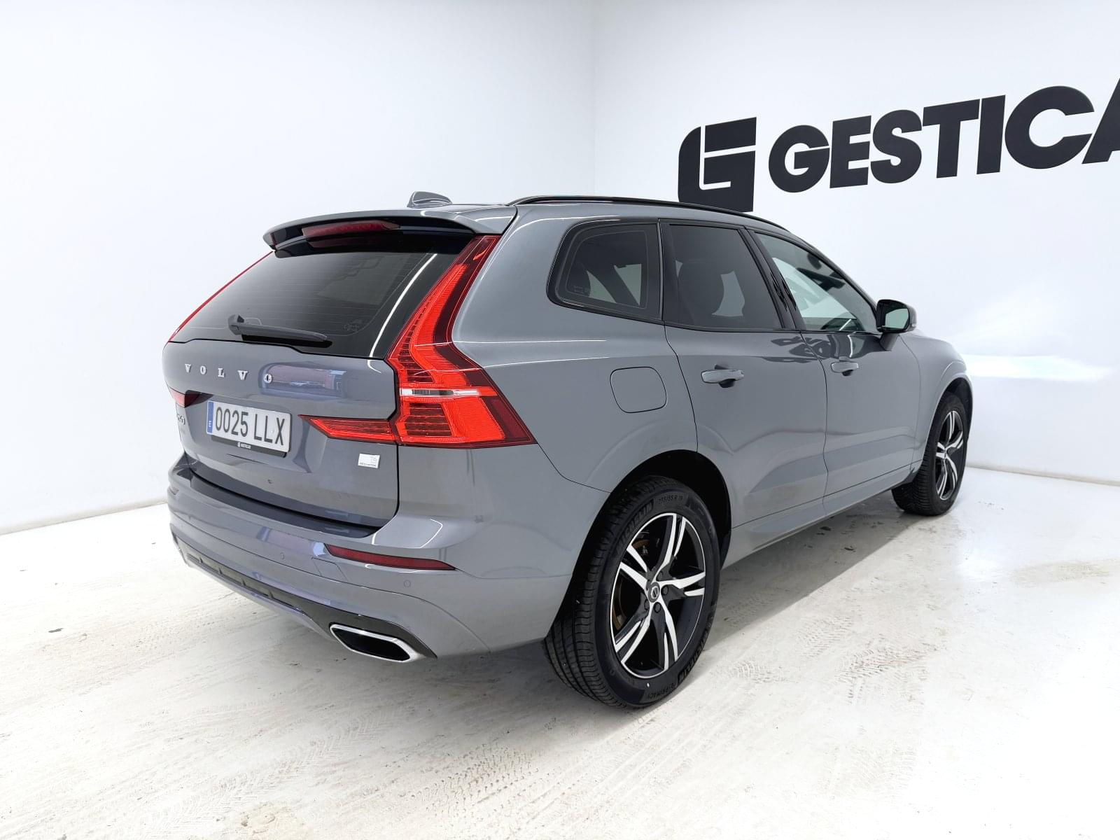 VOLVO XC60 2.0 T6 AWD RECHARGE R-DESIGN  AUTO 340CV 19 