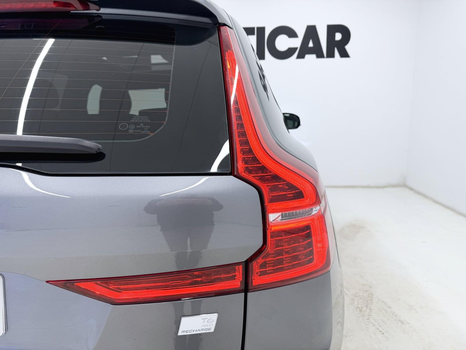 VOLVO XC60 2.0 T6 AWD RECHARGE R-DESIGN  AUTO 340CV 20 