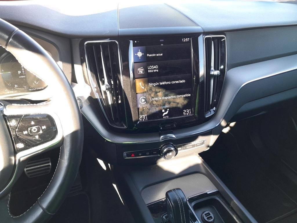 VOLVO XC60 2.0 T6 AWD RECHARGE R-DESIGN AUTO 340CV 9