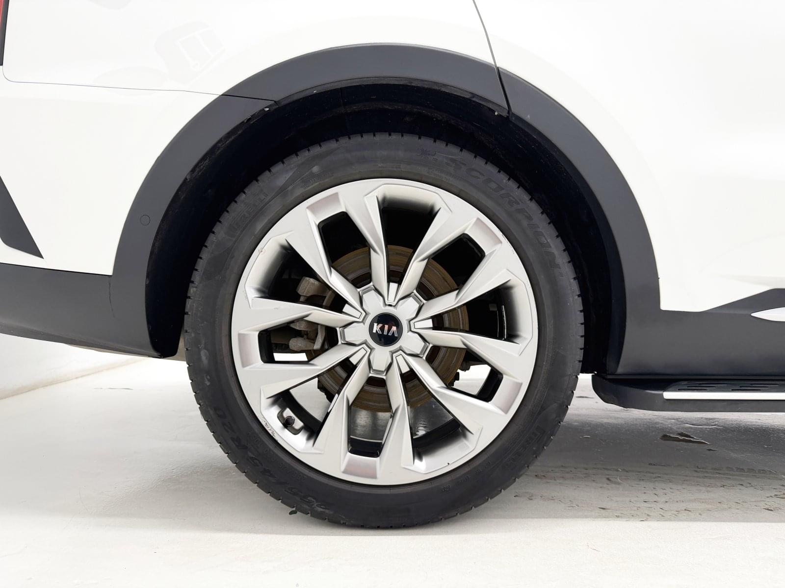 KIA SORENTO 2.2 CRDI EMOTION DCT 7PL 202CV LUXURY 24 