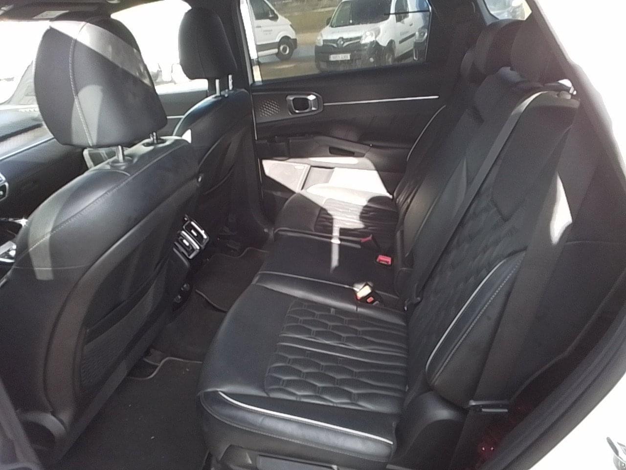 KIA SORENTO 2.2 CRDI EMOTION DCT 7PL 202CV LUXURY 7