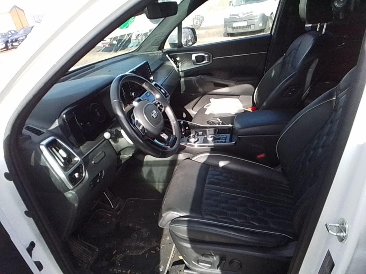 KIA SORENTO 2.2 CRDI EMOTION DCT 7PL 202CV LUXURY 8