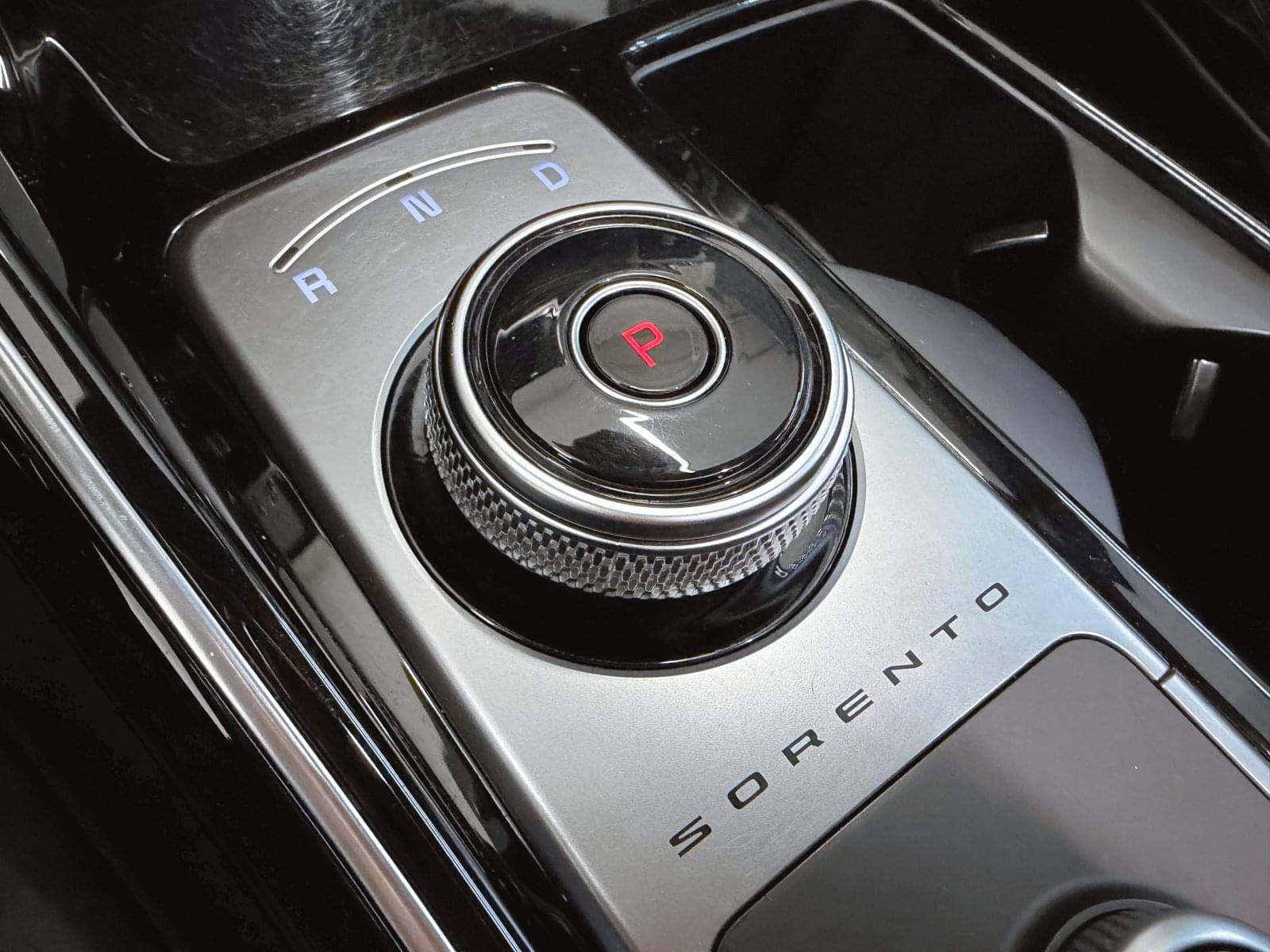 KIA SORENTO 2.2 CRDI EMOTION DCT 7PL 202CV LUXURY 41 