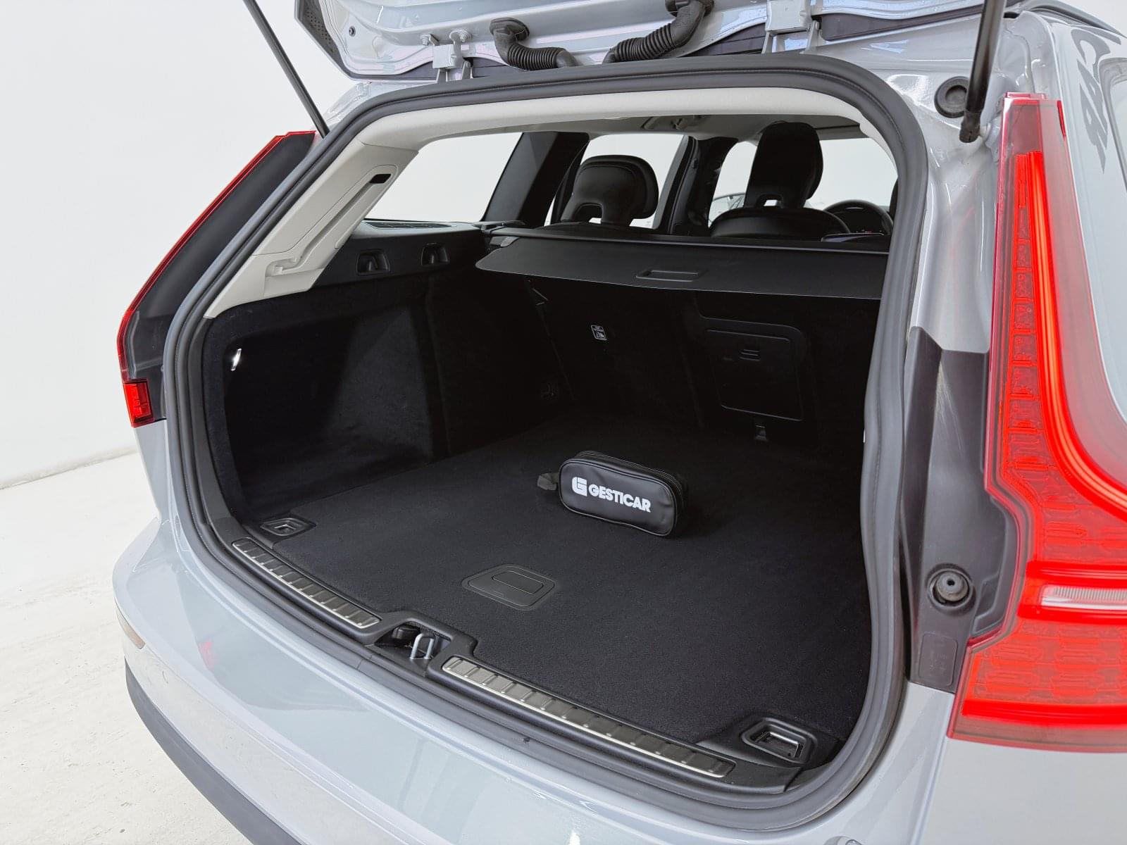 VOLVO V60 2.0 B4  ESSENTIAL AUTO 197CV 14 