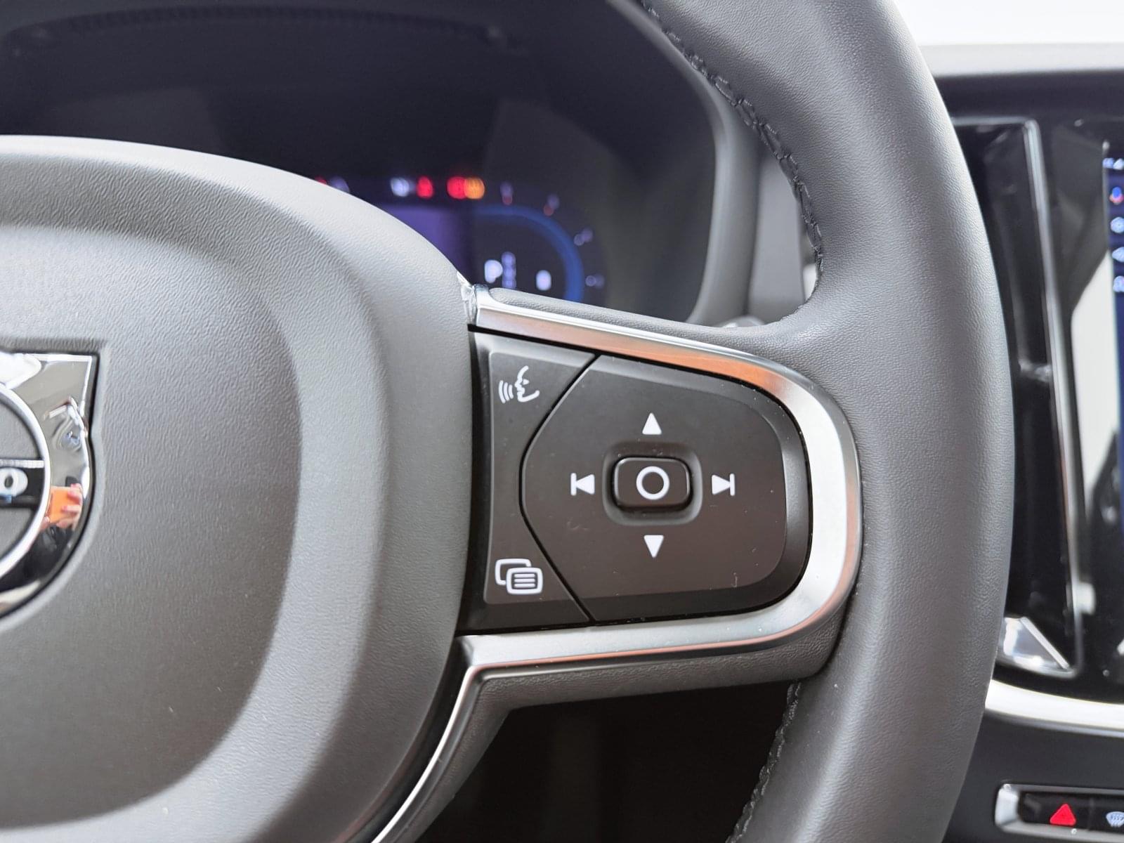 VOLVO V60 2.0 B4  ESSENTIAL AUTO 197CV 26 