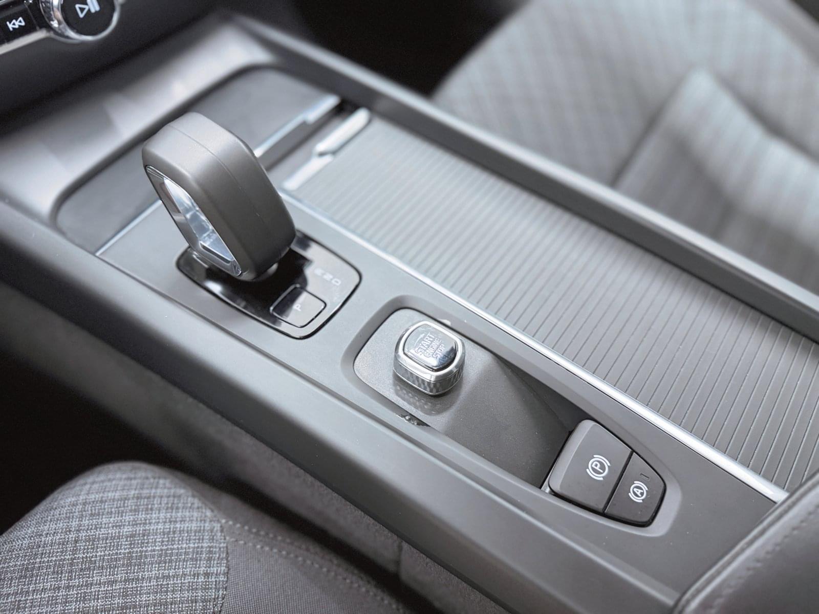 VOLVO V60 2.0 B4  ESSENTIAL AUTO 197CV 30 