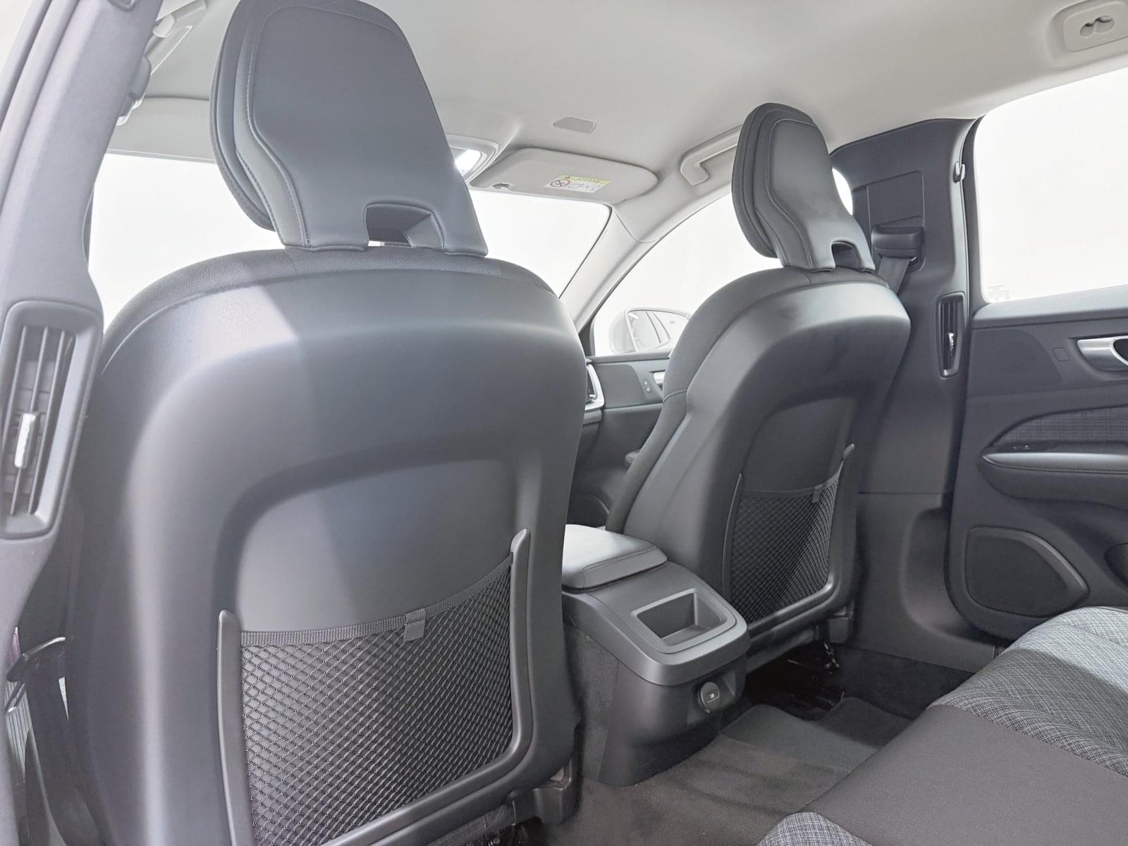 VOLVO V60 2.0 B4  ESSENTIAL AUTO 197CV 34 