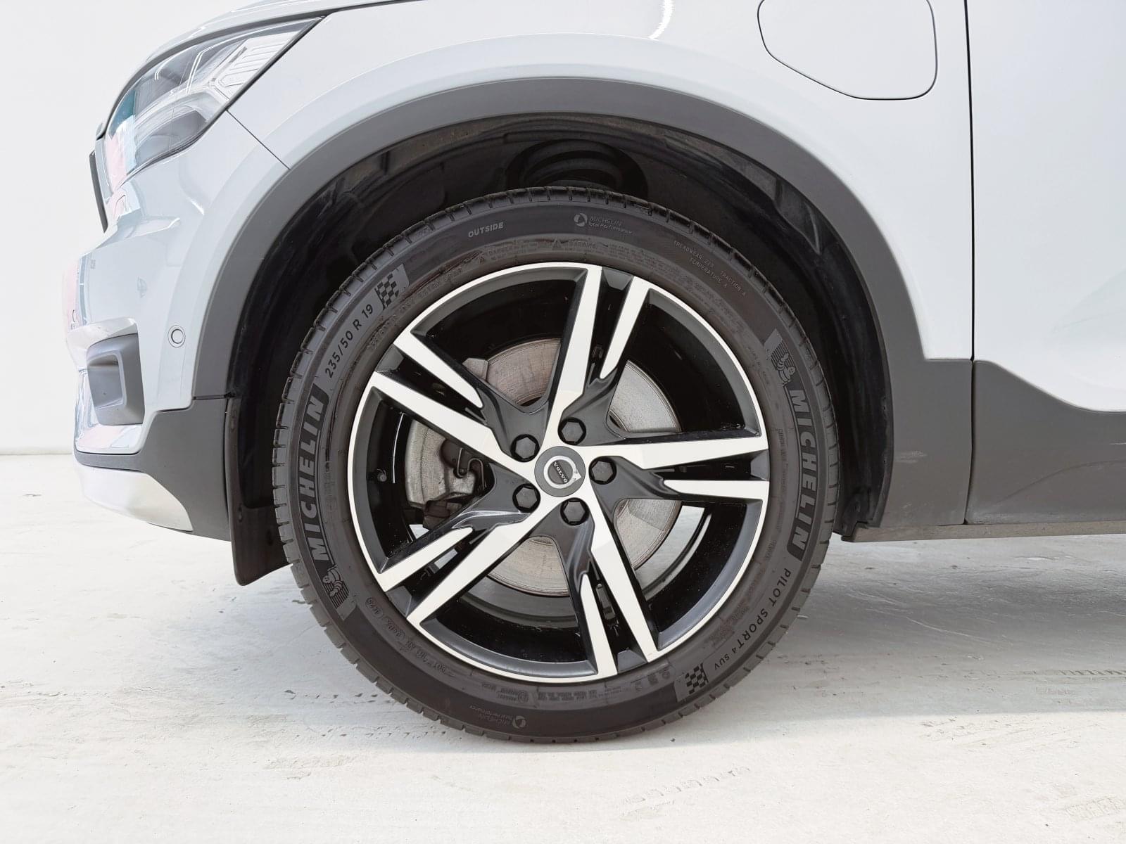 VOLVO XC40 1.5 T4 TWIN RECHARGE R-DESIGN AUTO 211CV 15 