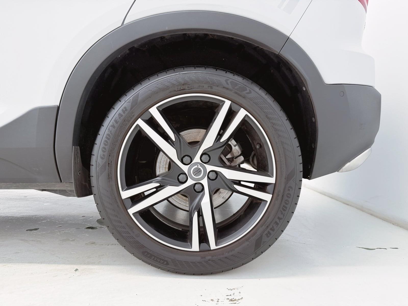 VOLVO XC40 1.5 T4 TWIN RECHARGE R-DESIGN AUTO 211CV 16 