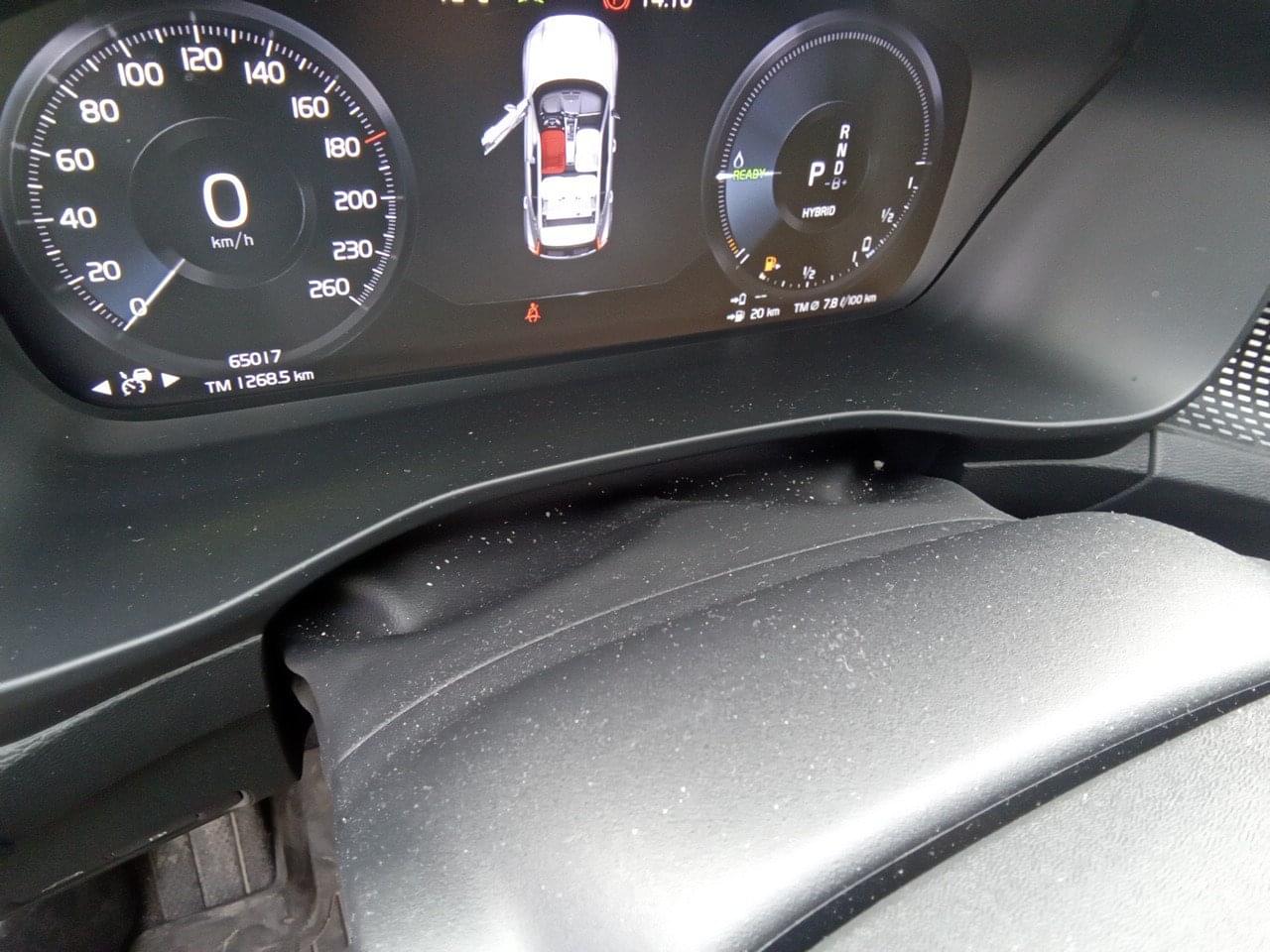 VOLVO XC40 1.5 T4 TWIN RECHARGE R-DESIGN AUTO 211CV 10 