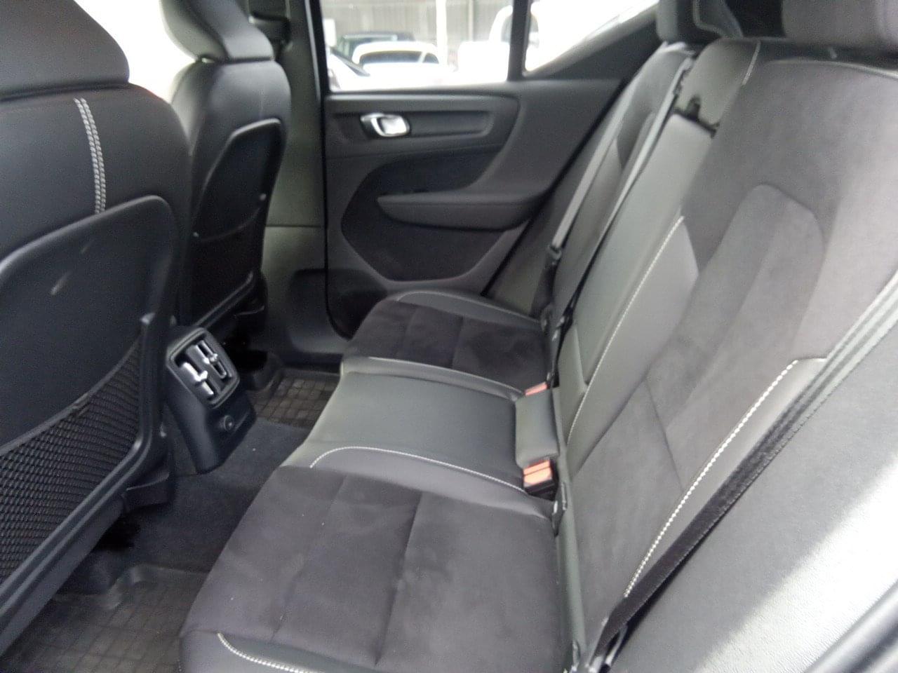 VOLVO XC40 1.5 T4 TWIN RECHARGE R-DESIGN AUTO 211CV 12 