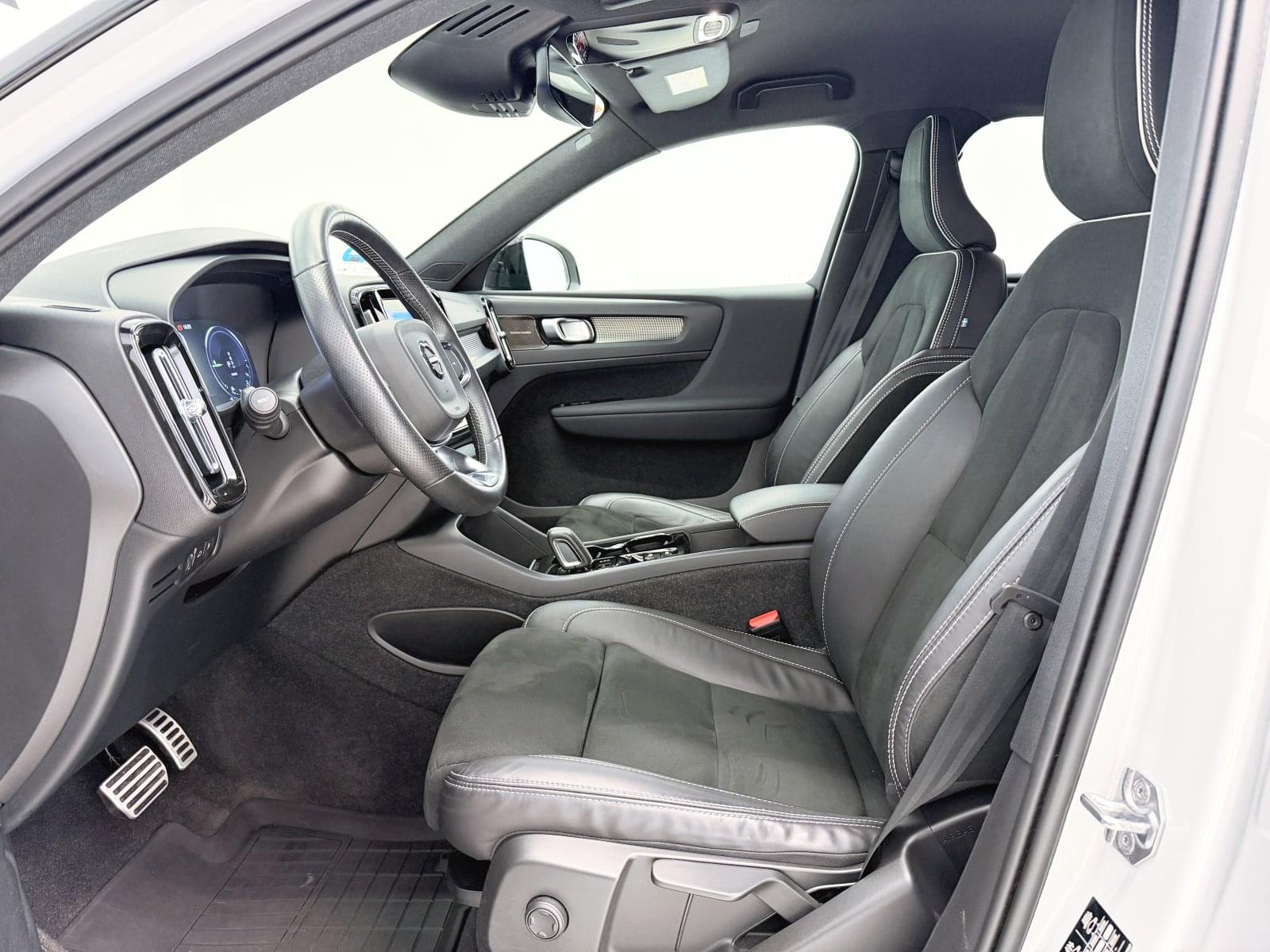 VOLVO XC40 1.5 T4 TWIN RECHARGE R-DESIGN AUTO 211CV 19 