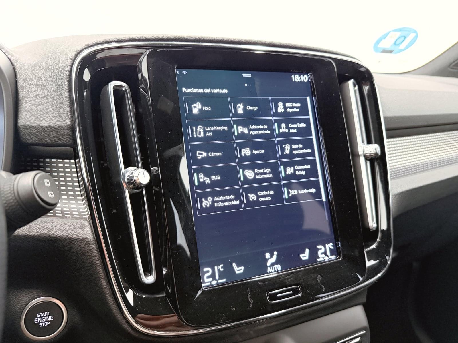 VOLVO XC40 1.5 T4 TWIN RECHARGE R-DESIGN AUTO 211CV 29 