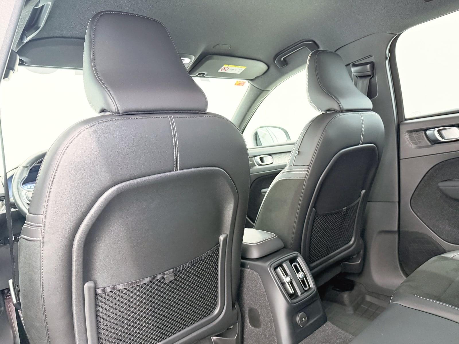 VOLVO XC40 1.5 T4 TWIN RECHARGE R-DESIGN AUTO 211CV 37 