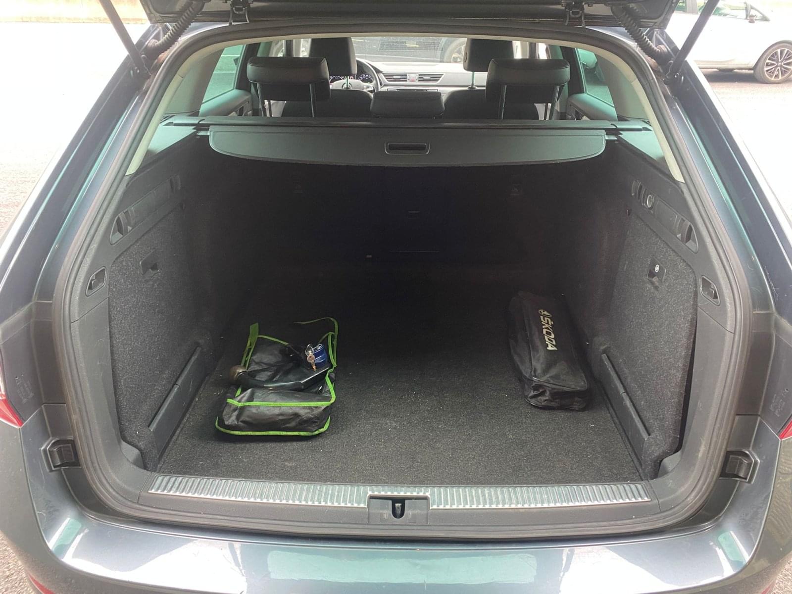 SKODA SUPERB COMBI STYLE 2.0TDI 150CV DSG 5 