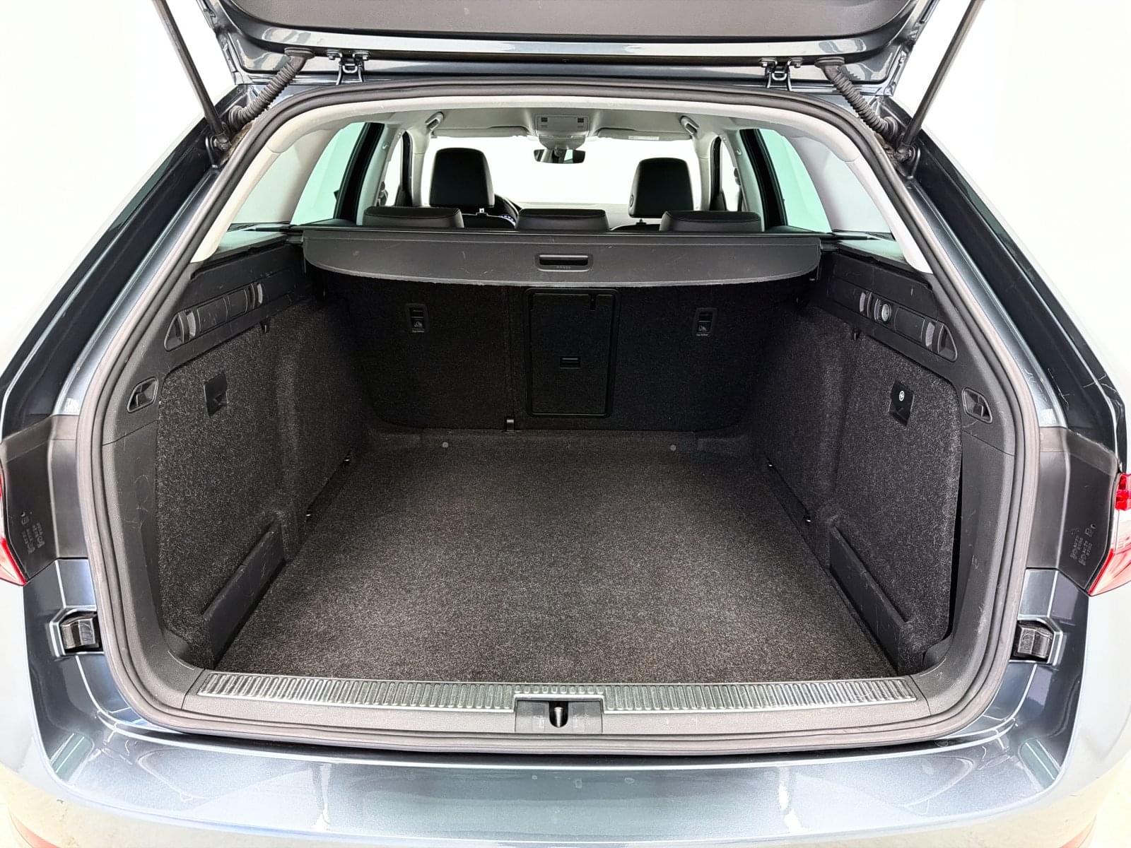 SKODA SUPERB COMBI STYLE 2.0TDI 150CV DSG 14 