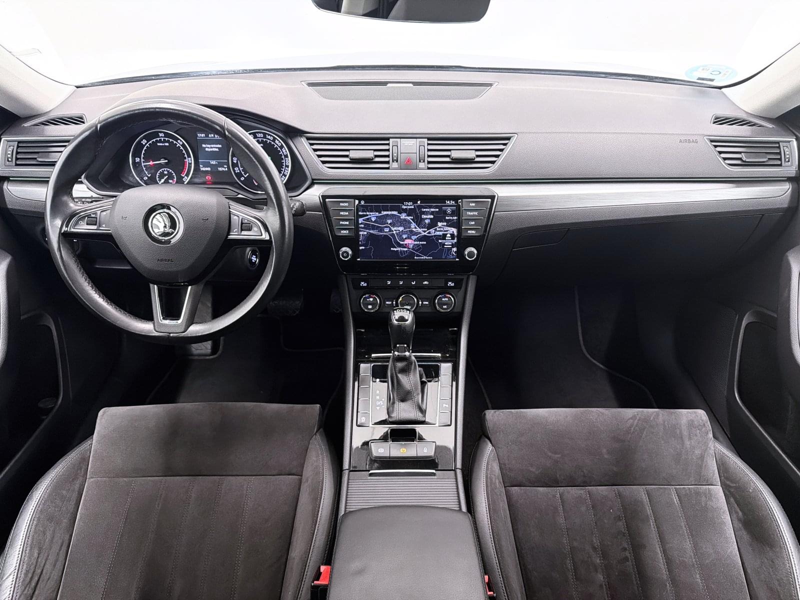 SKODA SUPERB COMBI STYLE 2.0TDI 150CV DSG 27 