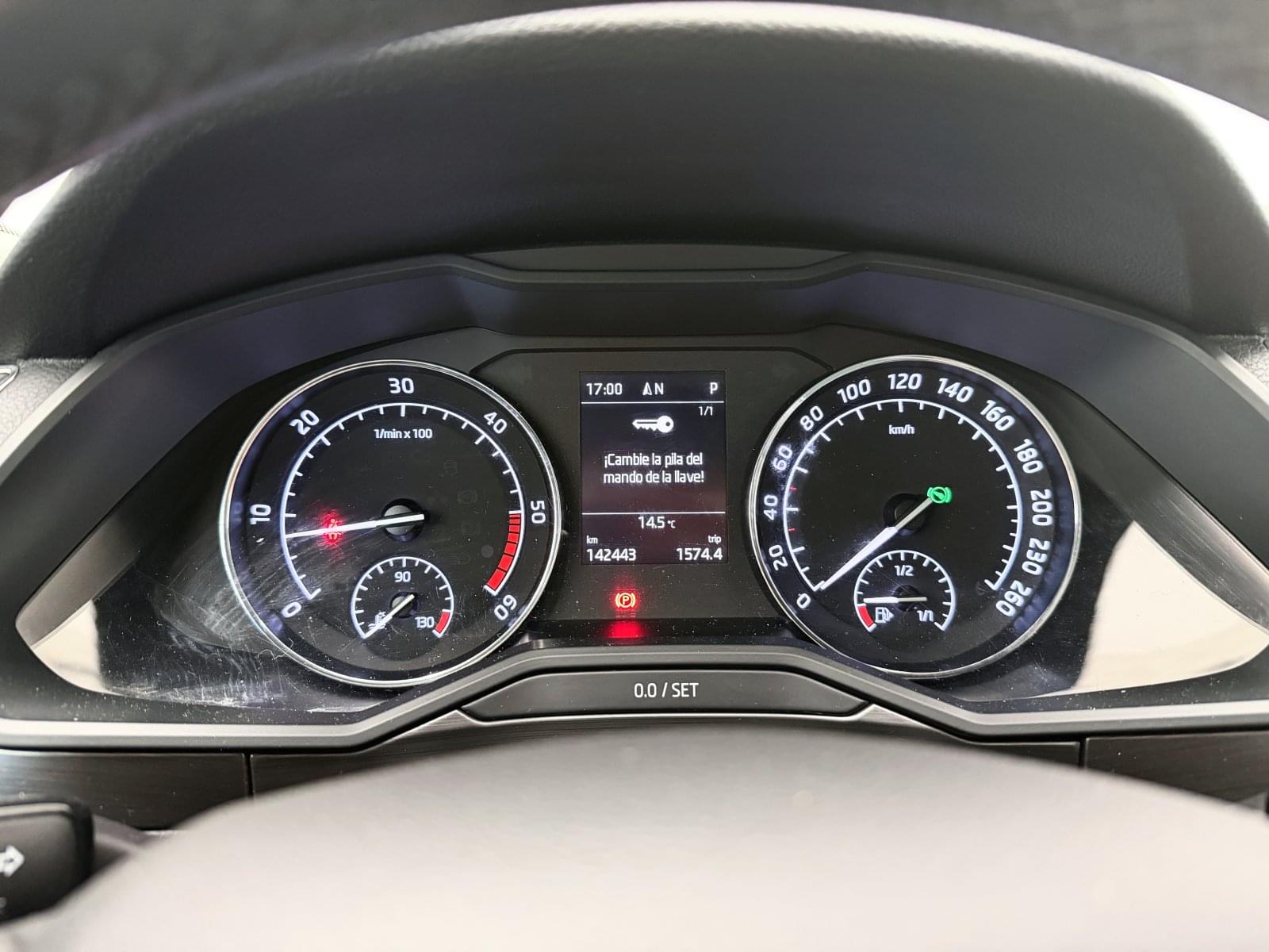 SKODA SUPERB COMBI STYLE 2.0TDI 150CV DSG 31 