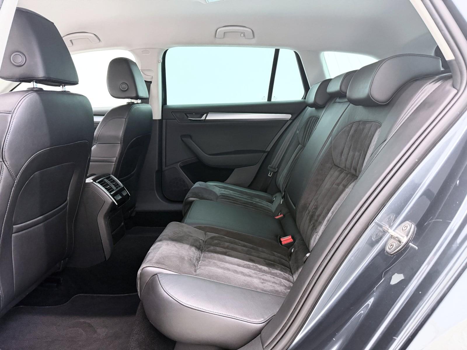 SKODA SUPERB COMBI STYLE 2.0TDI 150CV DSG 41 