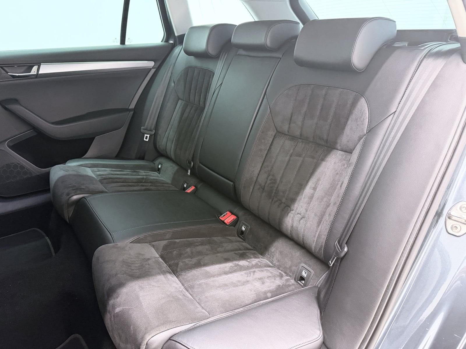 SKODA SUPERB COMBI STYLE 2.0TDI 150CV DSG 42 