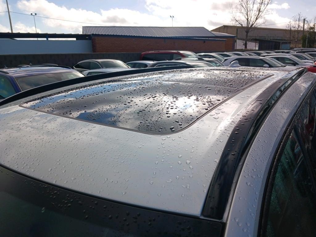 VOLVO XC90 2.0 B5 D AWD R-DESIGN AUTO (CX) 235CV 4 