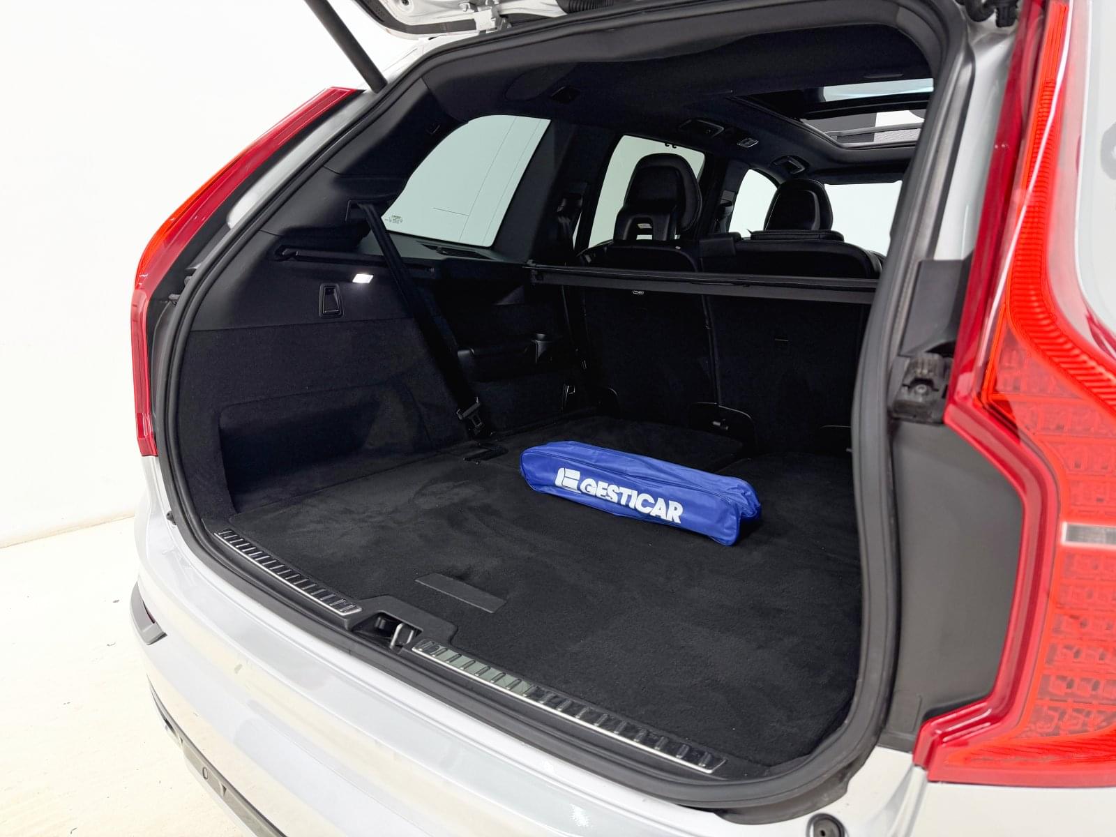 VOLVO XC90 2.0 B5 D AWD R-DESIGN AUTO (CX) 235CV 17 