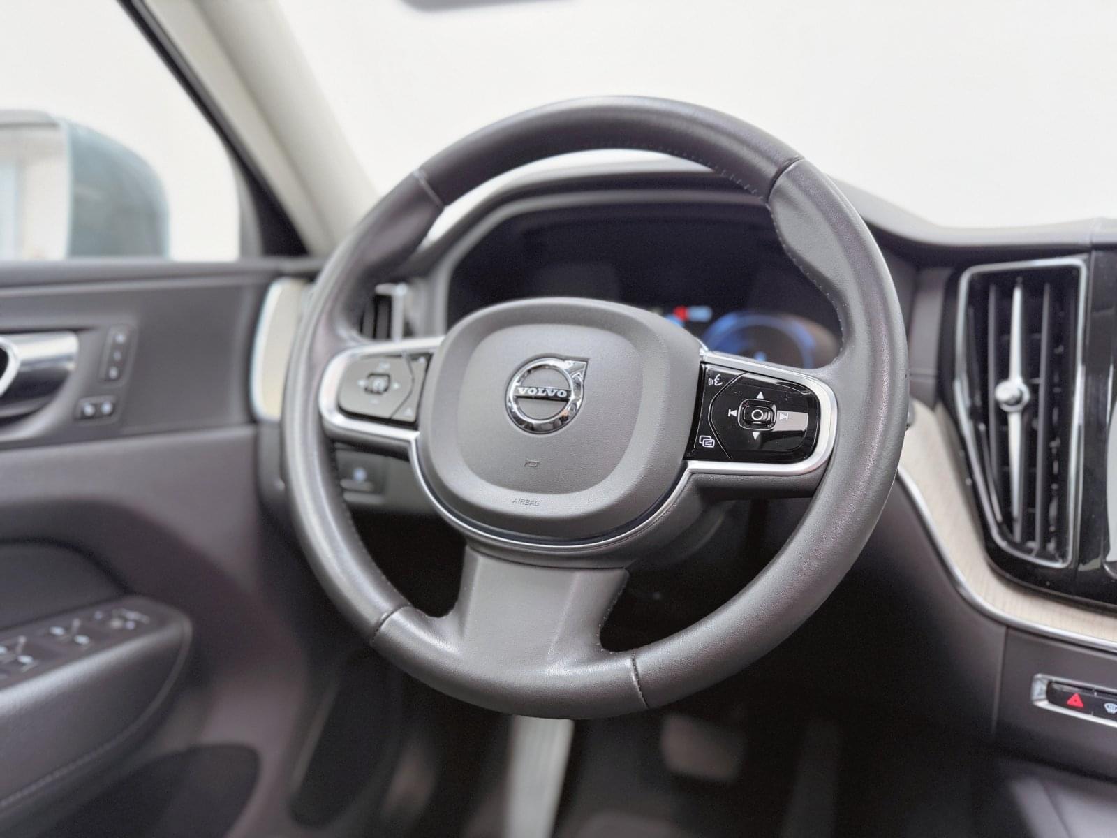 VOLVO XC60 2.0 T6 AWD RECHAR. INSCRIPTION AUT 340CV 31 