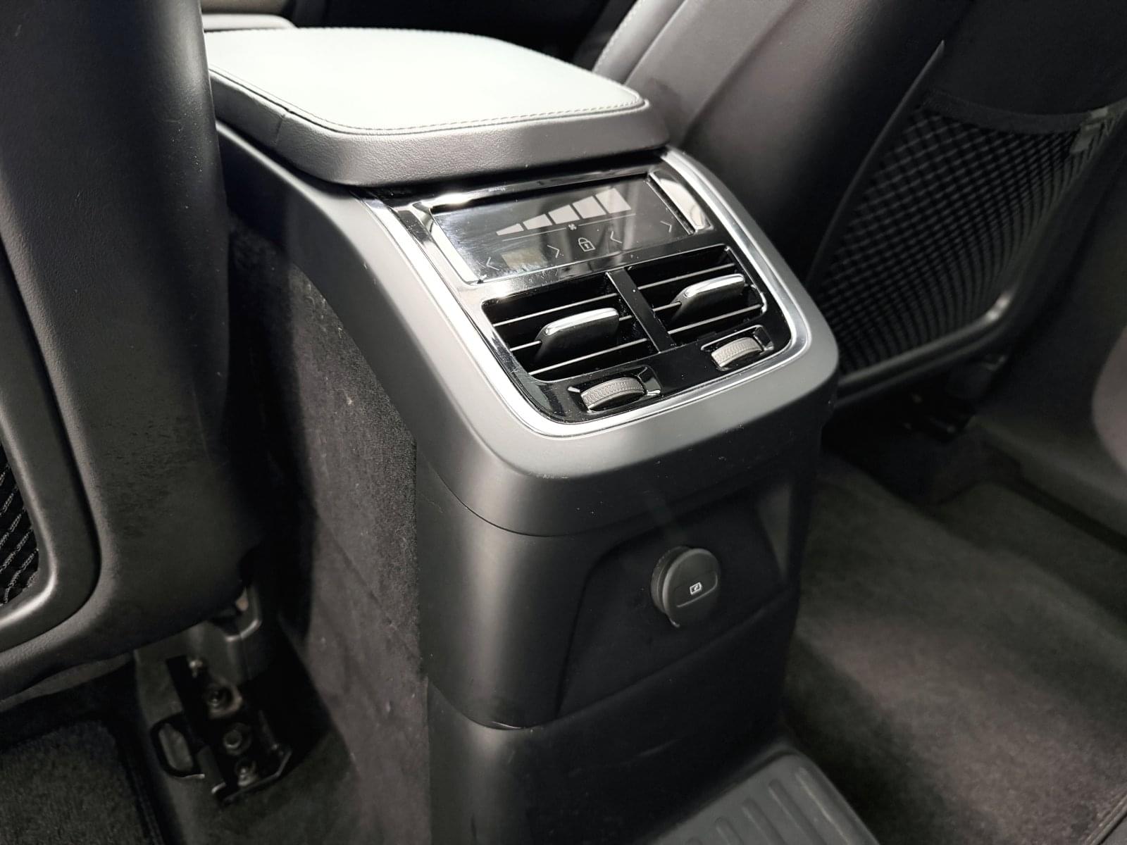 VOLVO XC90 2.0 T8 AWD RECHARGE INSCRIP. AUTO 455CV 44 