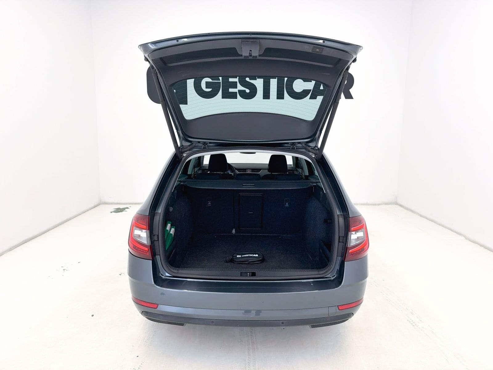 SKODA OCTAVIA COMBI 1.5 TSI DSG STYLE  150CV 13 