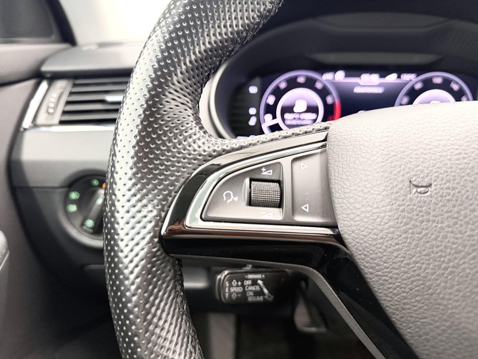 SKODA OCTAVIA COMBI 1.5 TSI DSG STYLE  150CV 29 