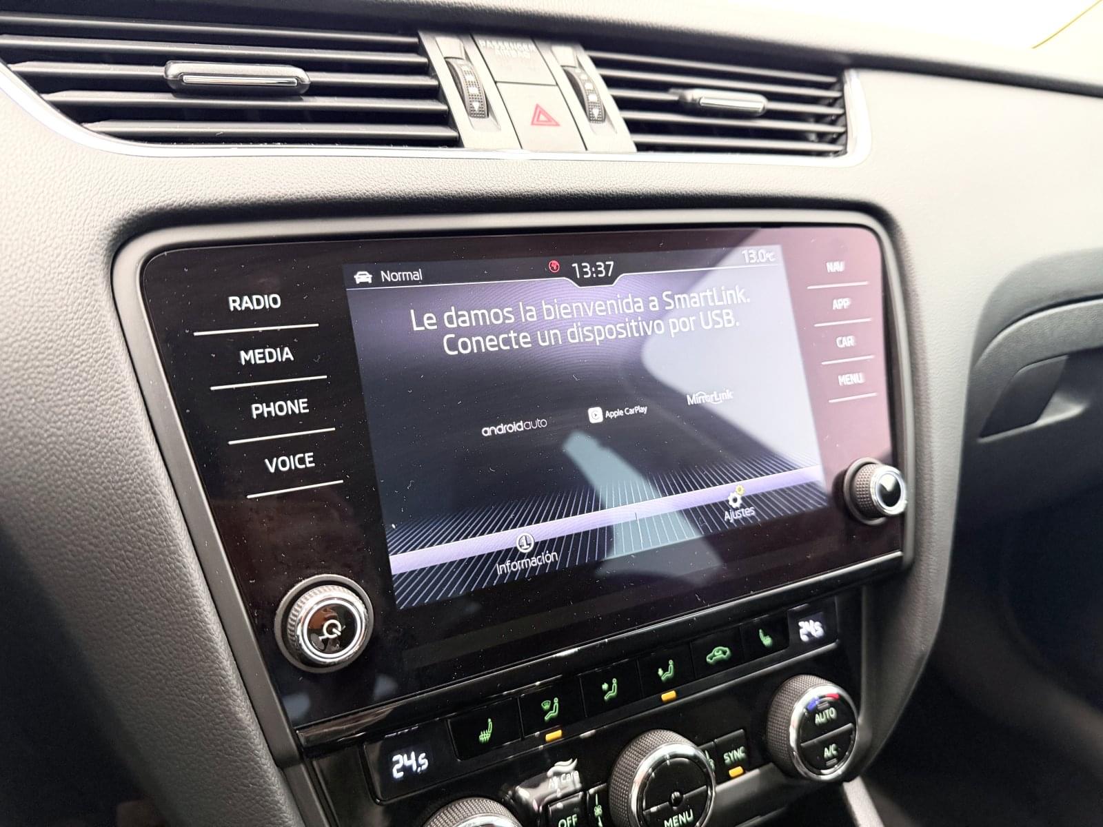 SKODA OCTAVIA COMBI 1.5 TSI DSG STYLE  150CV 34 