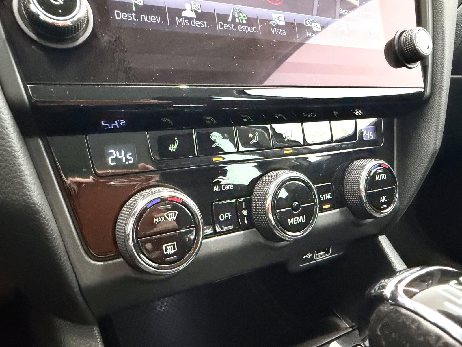 SKODA OCTAVIA COMBI 1.5 TSI DSG STYLE  150CV 35 