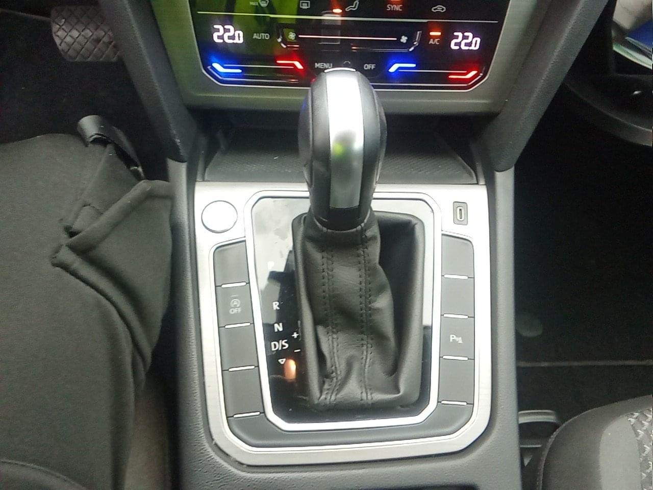 VOLKSWAGEN PASSAT VARIANT BUSINESS 2.0 TDI 122CV DSG 9 