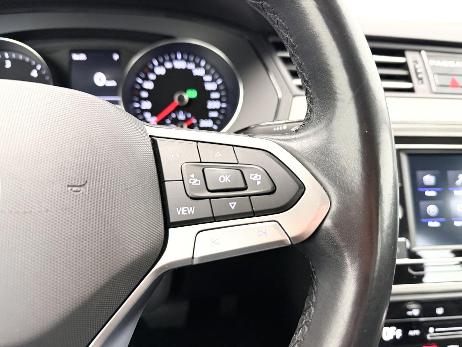 VOLKSWAGEN PASSAT VARIANT BUSINESS 2.0 TDI 122CV DSG 29 