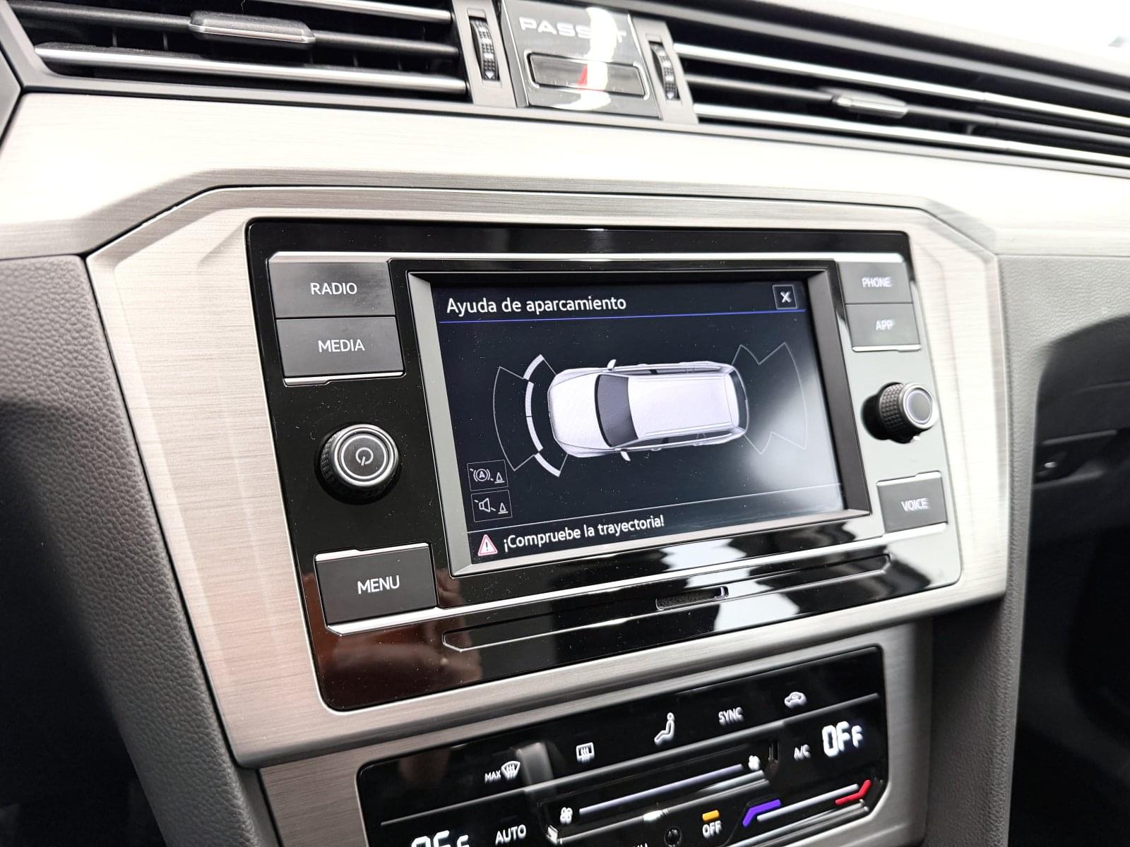 VOLKSWAGEN PASSAT VARIANT BUSINESS 2.0 TDI 122CV DSG 32 