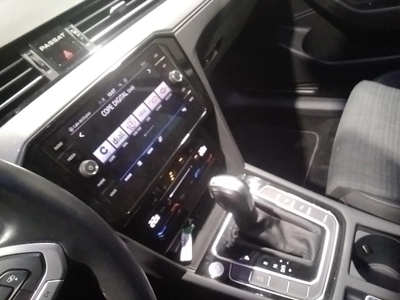 VOLKSWAGEN PASSAT VARIANT EXECUTIVE 1.5 TSI DSG 150CV 8 