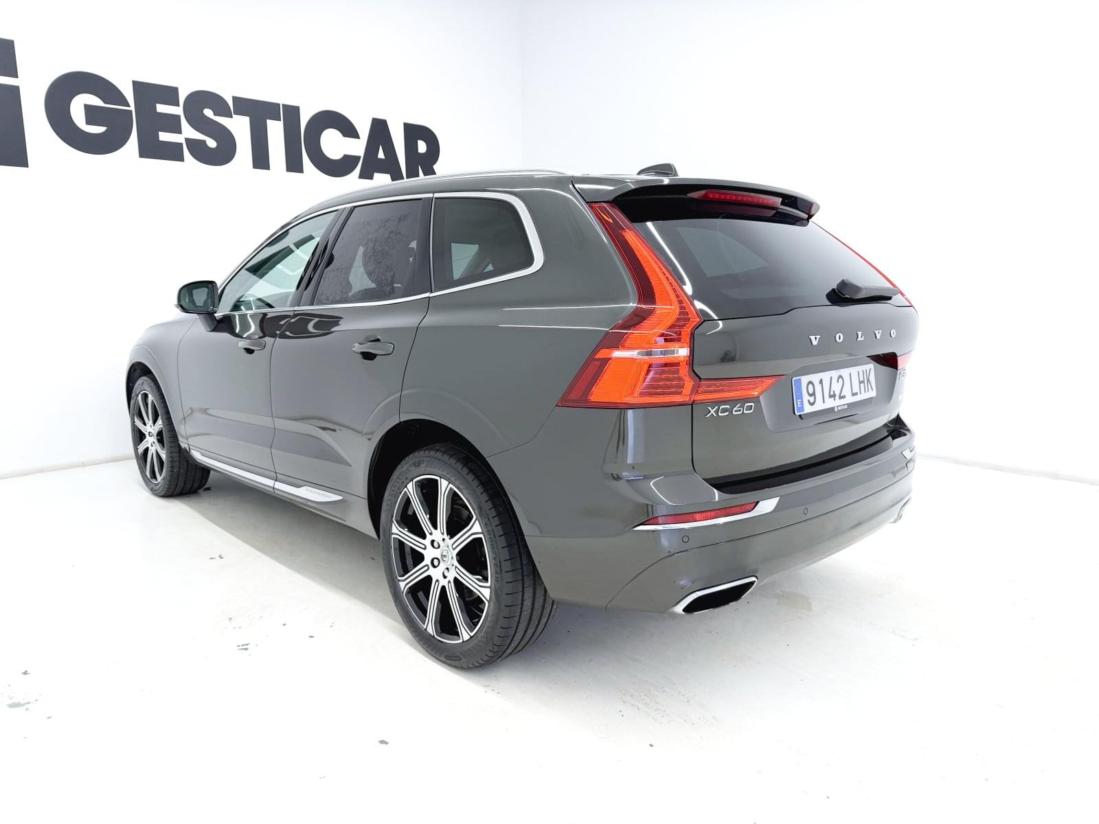 VOLVO XC60 2.0 B5 G AWD INSCRIPTION AUTO  250CV 11 