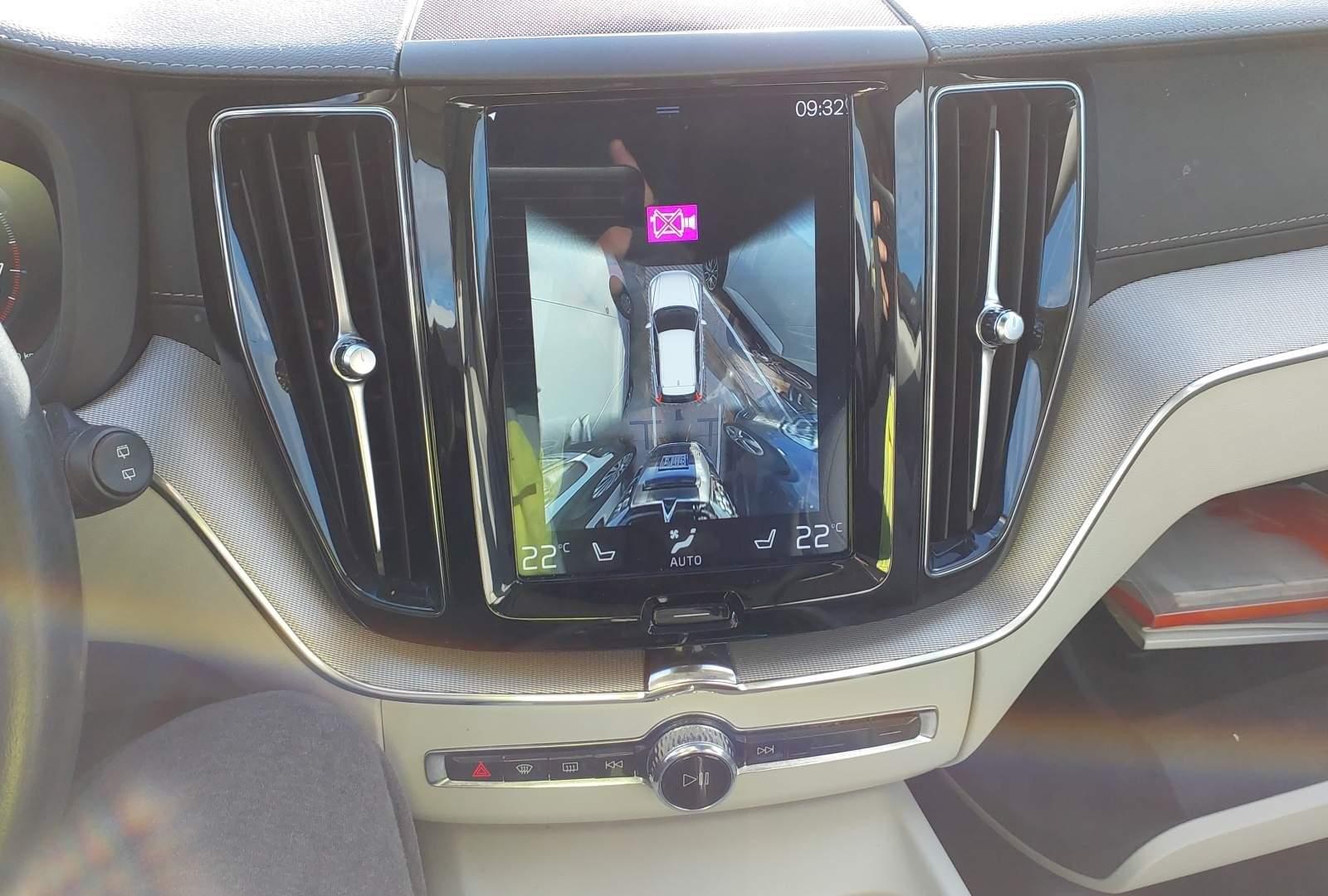 VOLVO XC60 2.0 B5 G AWD INSCRIPTION AUTO  250CV 8 