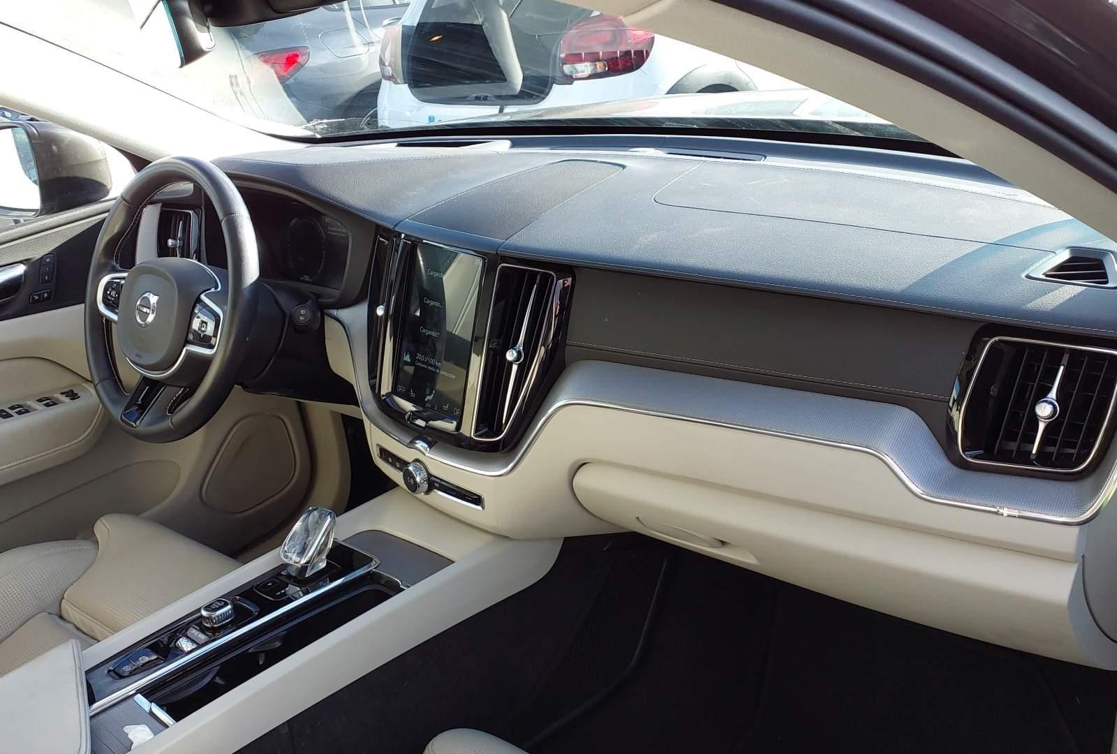 VOLVO XC60 2.0 B5 G AWD INSCRIPTION AUTO  250CV 5 