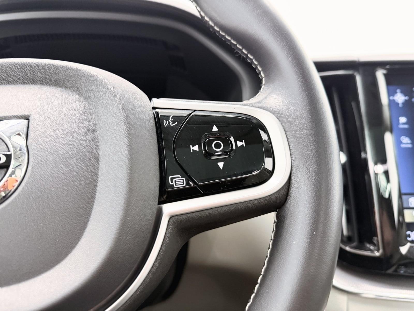 VOLVO XC60 2.0 B5 G AWD INSCRIPTION AUTO  250CV 31 